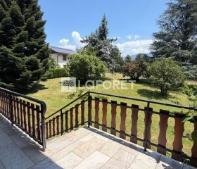 Appartement à Cléry