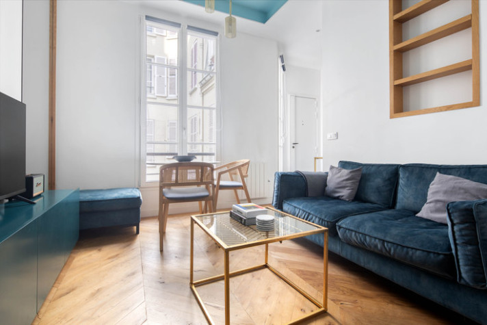 Voir la photo 1/18 du type apartment à Paris