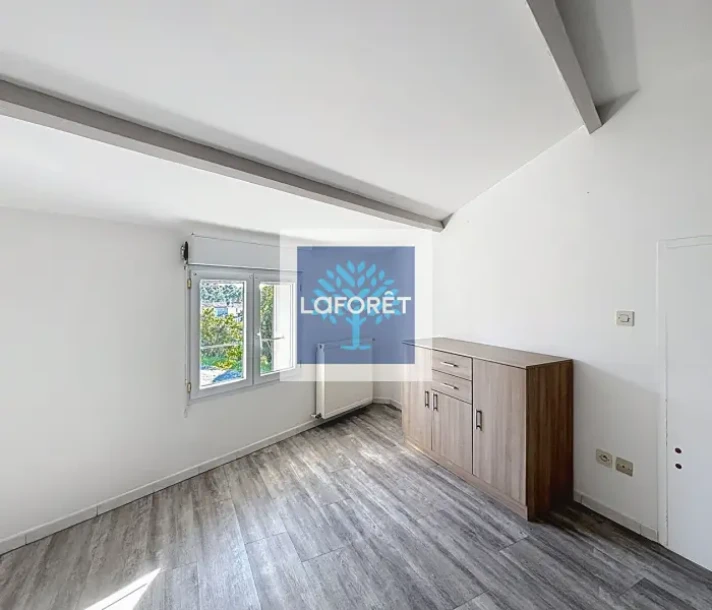 Appartement à Donnezac