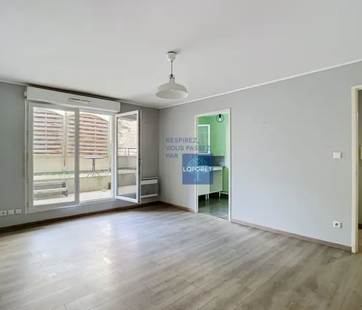 Voir la photo 1/6 du type apartment à Creil