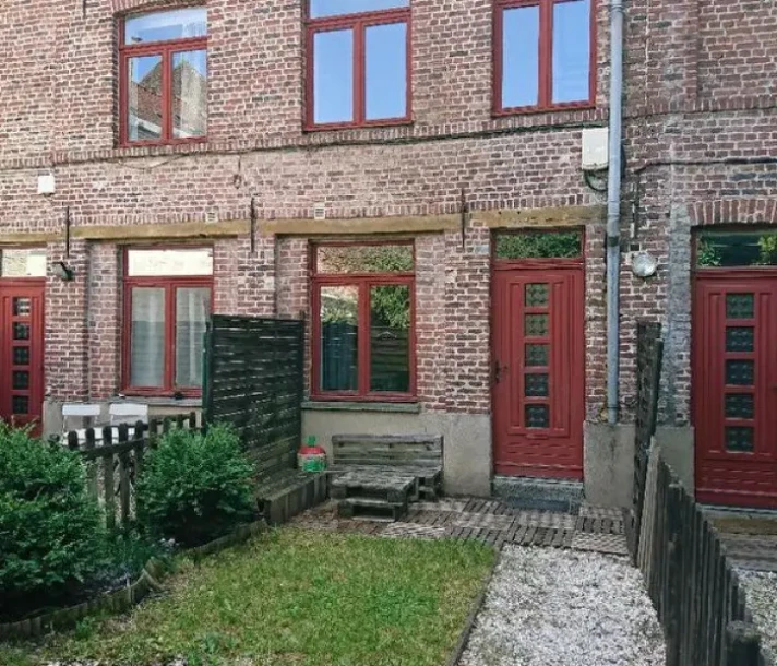 Voir la photo 1/6 du type house à Lille