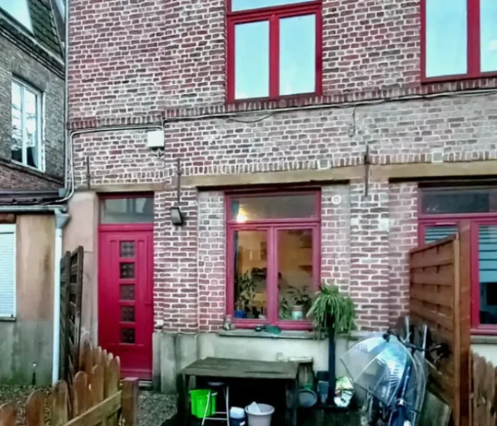Voir la photo 1/7 du type house à Lille