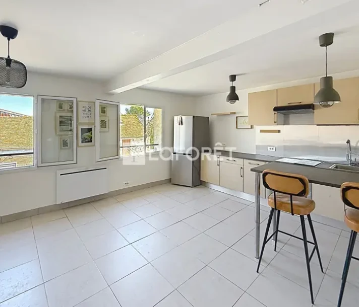 Voir la photo 1/4 du type apartment à La Ville-du-Bois