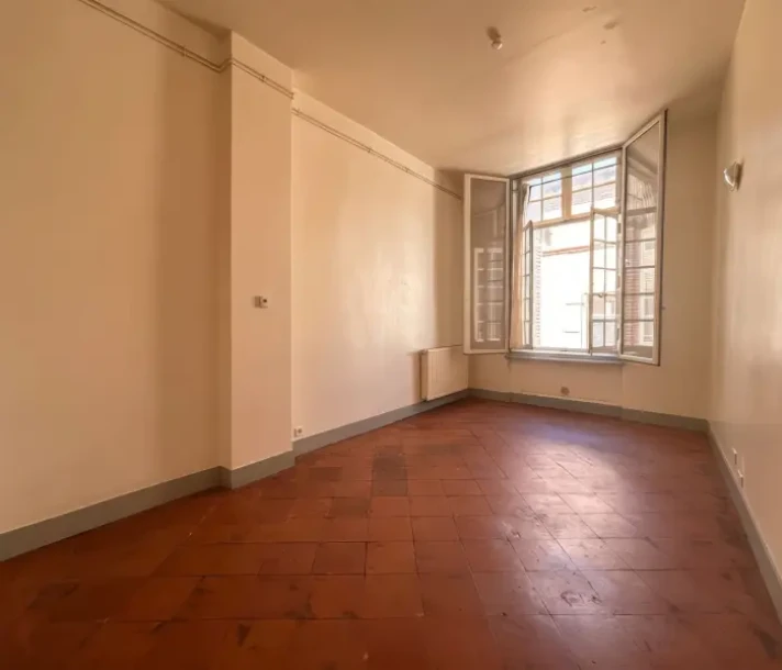 Voir la photo 1/4 du type apartment à Montauban