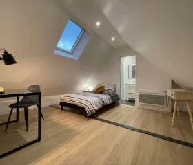 Pièce à Compiègne