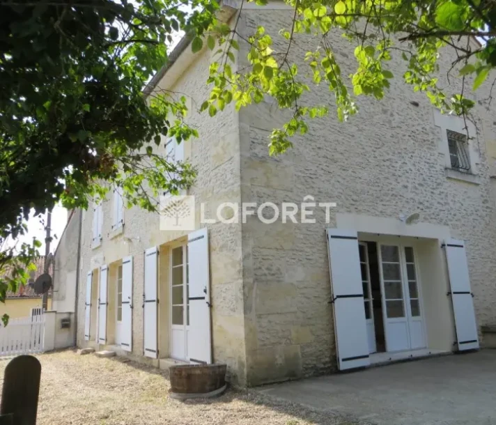 Maison à Javrezac