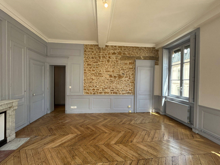 Voir la photo 1/9 du type apartment à Lyon