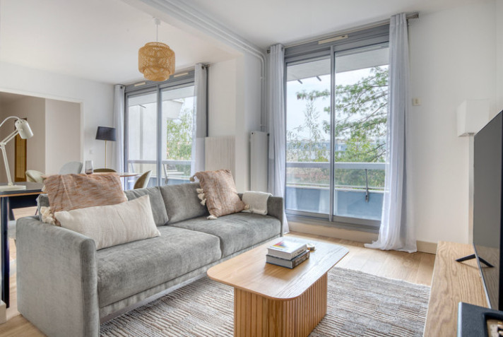 Voir la photo 1/24 du type apartment à Paris