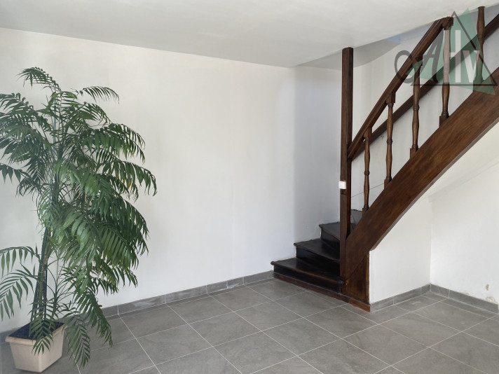 Voir la photo 1/6 du type house à Montigny-Lencoup