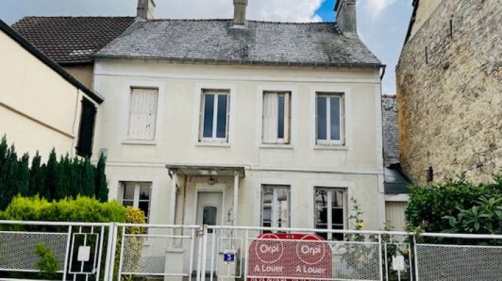 Maison à Bruyères-et-Montbérault