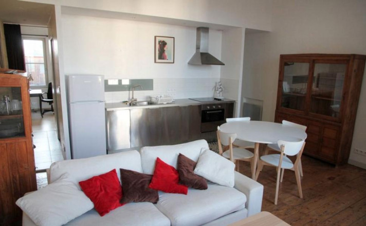 Voir la photo 1/3 du type apartment à Bordeaux