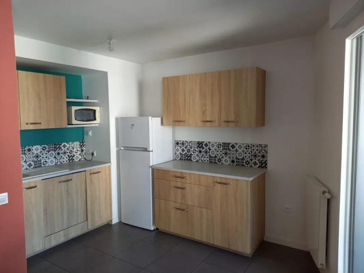 Voir la photo 1/3 du type apartment à Bordeaux