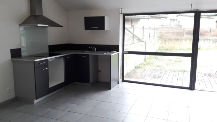 Appartement à Roaillan