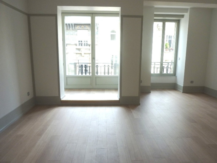 Voir la photo 1/8 du type apartment à Reims