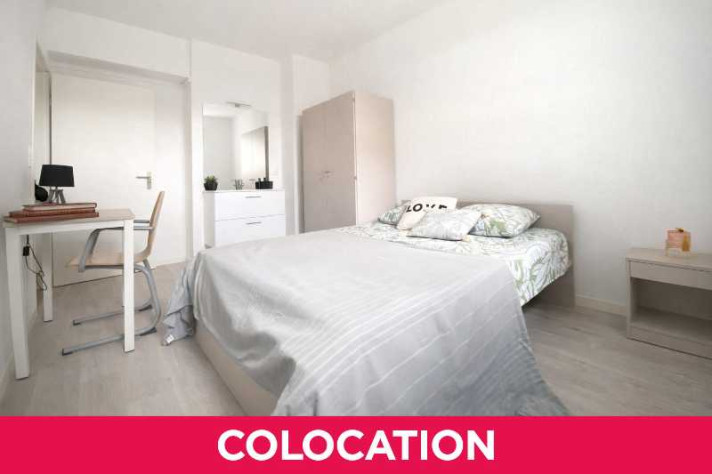 Voir la photo 1/3 du type room à Montbéliard