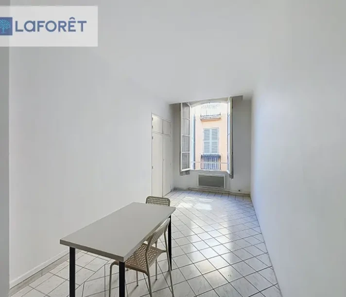 Voir la photo 1/13 du type apartment à Toulon