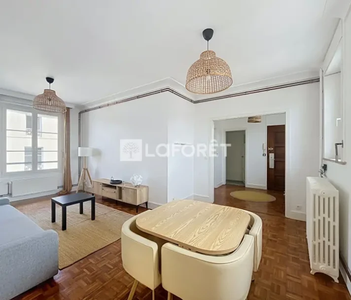 Voir la photo 1/12 du type apartment à Orléans