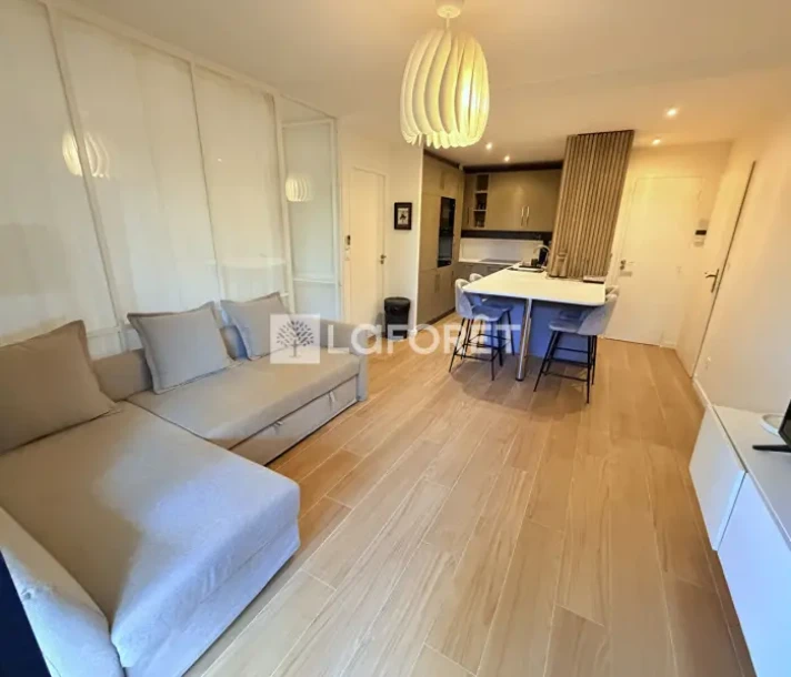 Voir la photo 1/9 du type apartment à Cannes