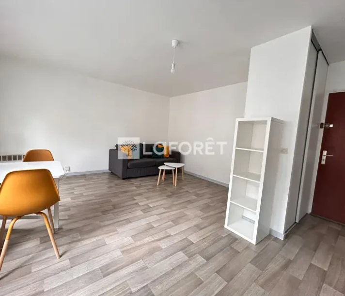 Voir la photo 1/8 du type studio à Pontault-Combault