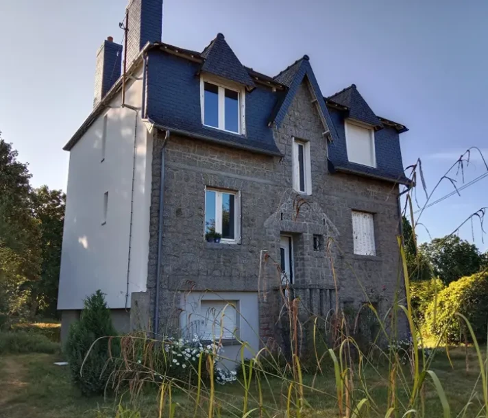 Voir la photo 1/11 du type house à Grâces