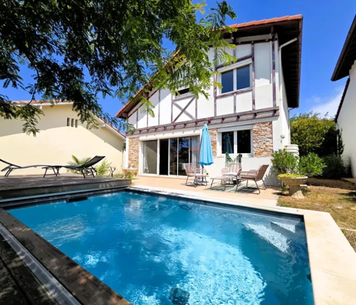 Voir la photo 1/10 du type house à Tarnos