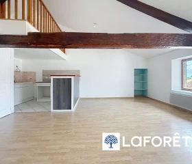 Appartement à Eclose-Badinières