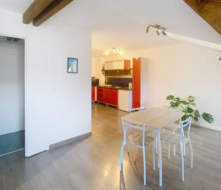 Voir la photo 1/8 du type apartment à Châlons-en-Champagne