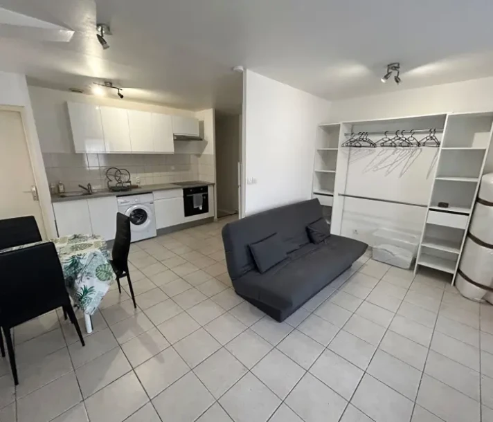 Studio à Marignane