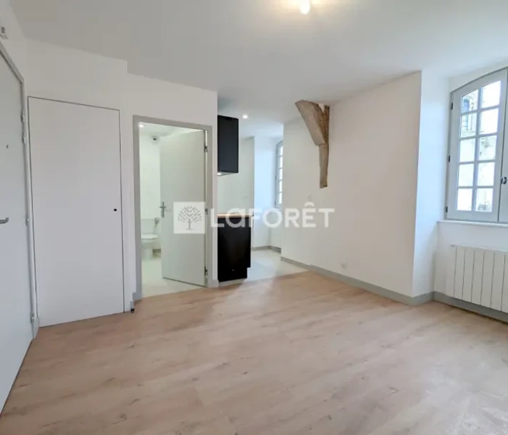 Voir la photo 1/9 du type apartment à Étampes