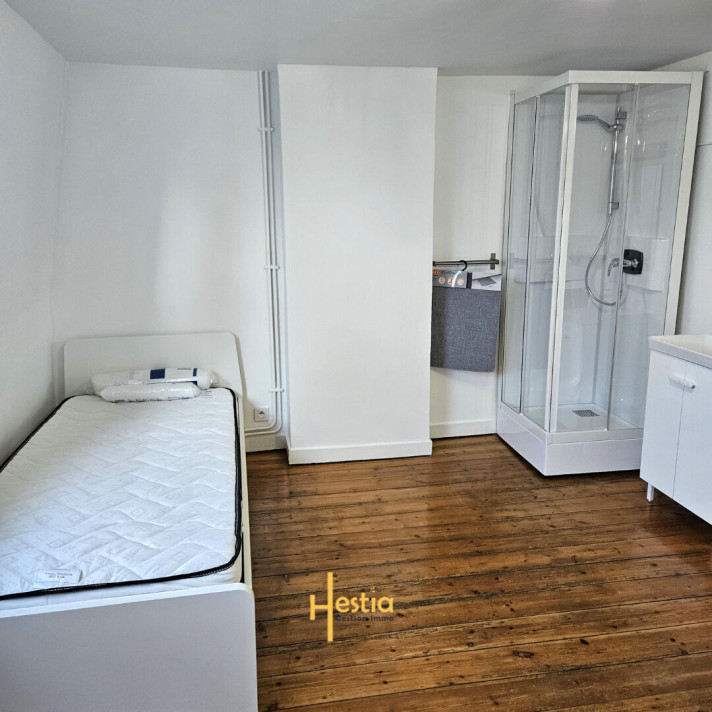Voir la photo 1/7 du type room à Tourcoing