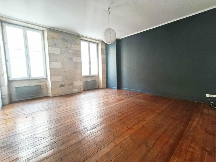 Voir la photo 1/7 du type apartment à Bordeaux