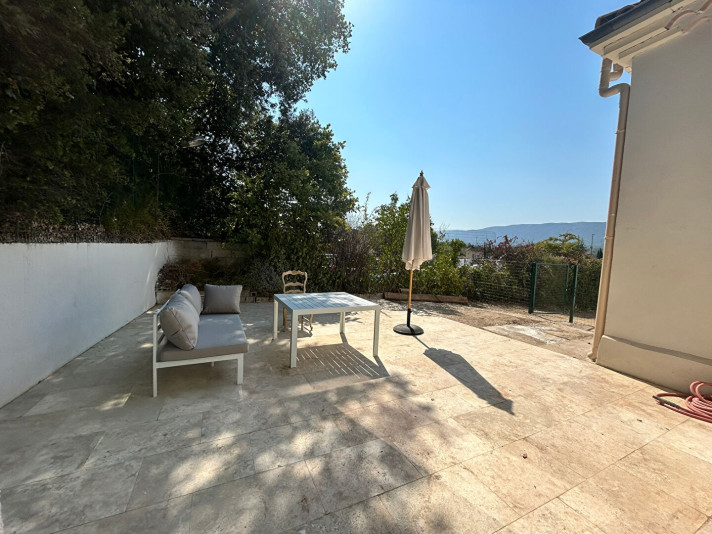 Maison à Cabrières-d'Avignon