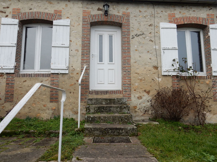 Voir la photo 1/7 du type house à Esternay