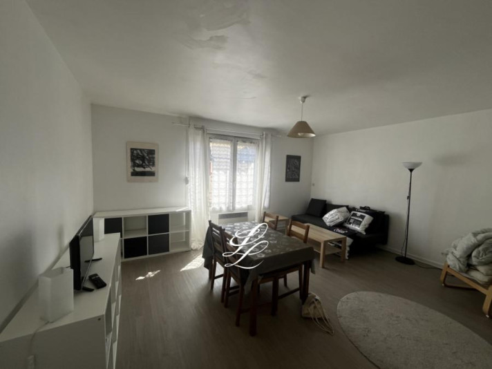 Voir la photo 1/4 du type studio à Le Mans