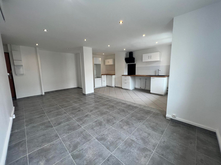 Voir la photo 1/8 du type apartment à Valence