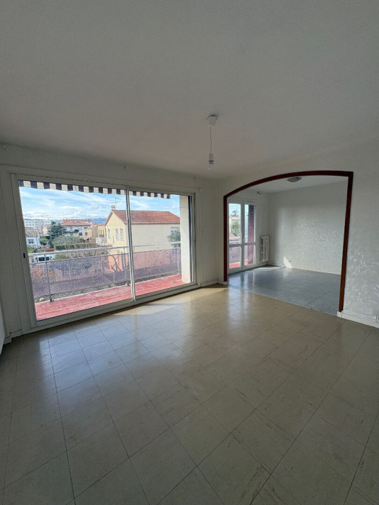 Voir la photo 1/9 du type apartment à Valence