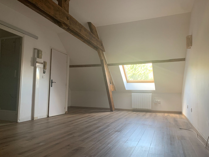 Voir la photo 1/7 du type studio à Pont-Sainte-Maxence