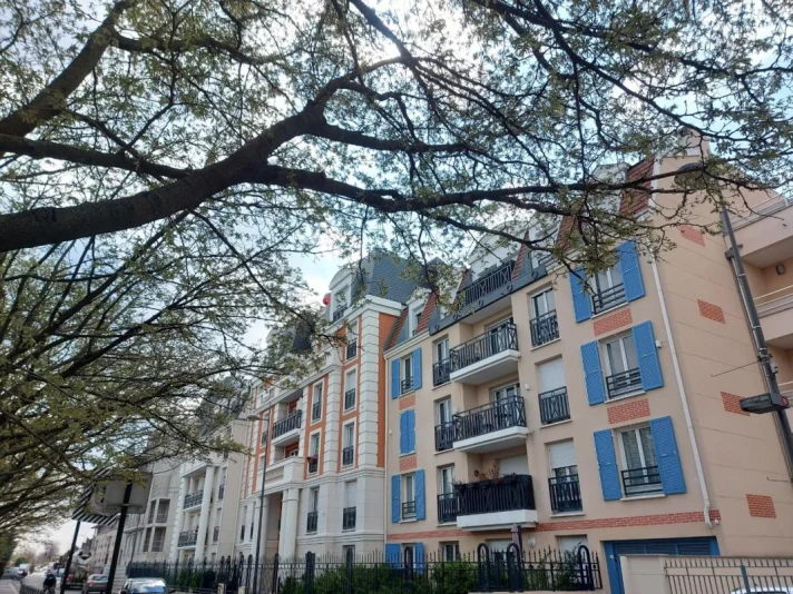 Appartement à Le Blanc-Mesnil