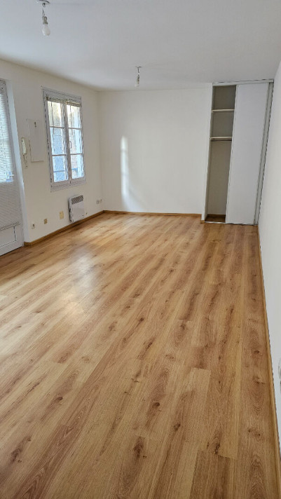 Voir la photo 1/3 du type apartment à Elbeuf