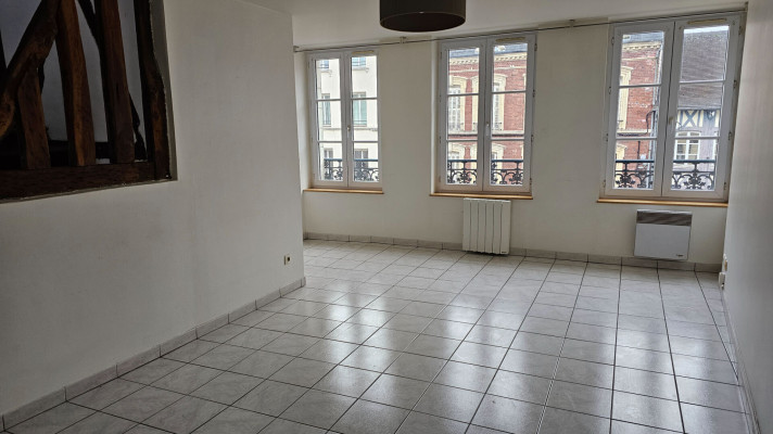 Voir la photo 1/7 du type apartment à Elbeuf