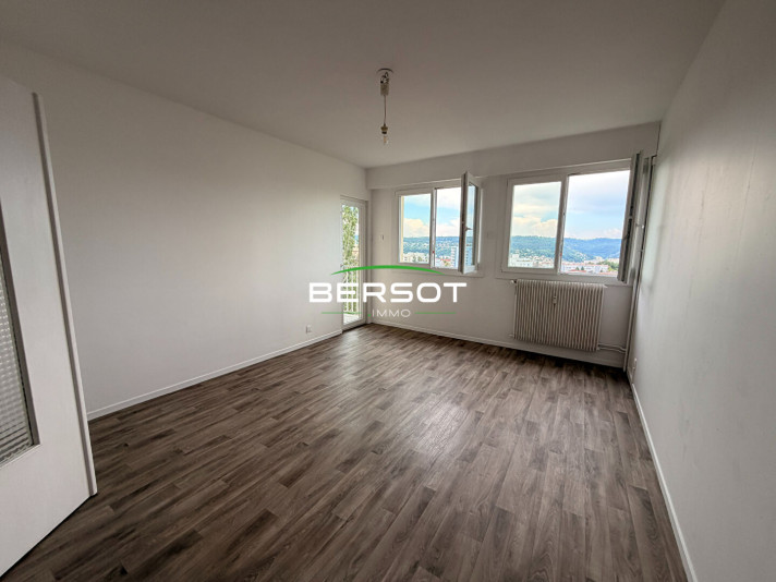 Voir la photo 1/14 du type apartment à Besançon