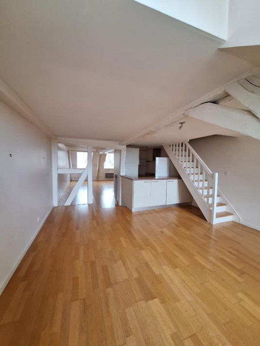 Voir la photo 1/8 du type apartment à Rennes