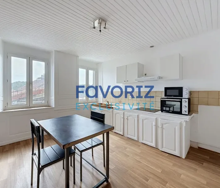 Voir la photo 1/3 du type apartment à Joinville