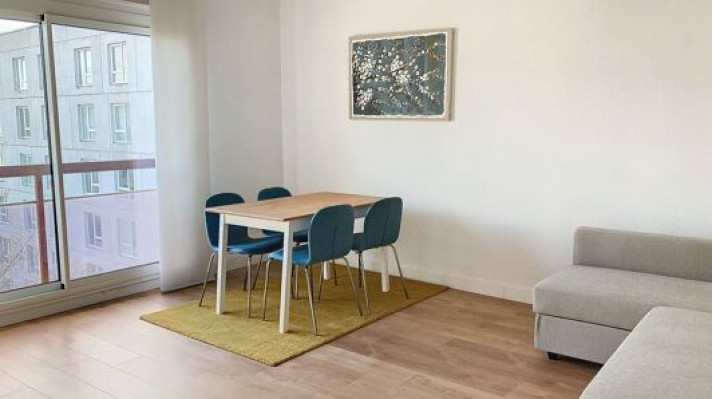 Voir la photo 1/7 du type apartment à Avignon