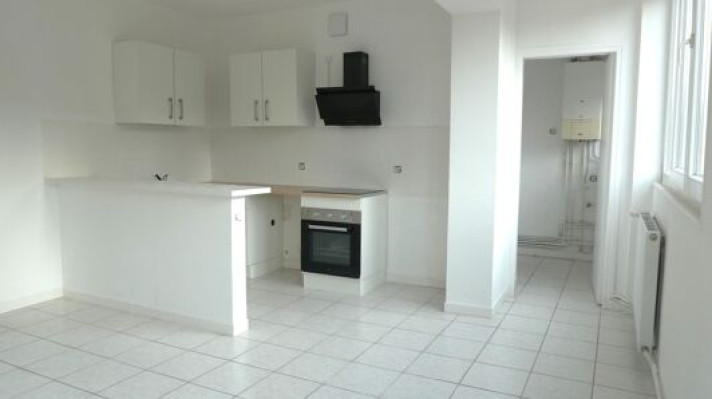 Appartement à Saint-Laurent-d'Andenay