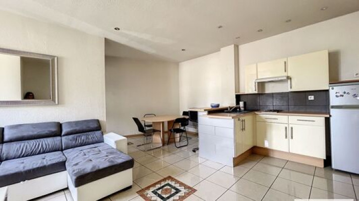 Voir la photo 1/8 du type apartment à Montluçon