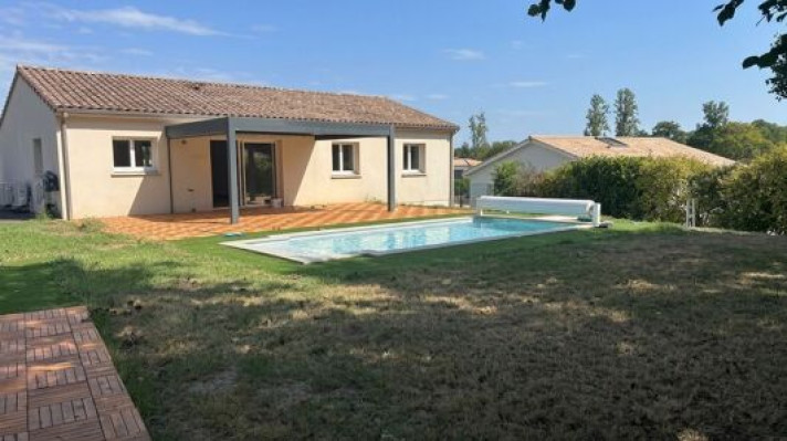 Voir la photo 1/7 du type house à Sallebœuf