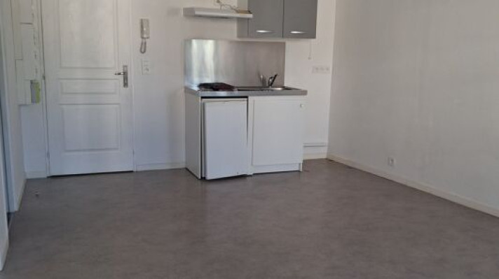 Voir la photo 1/6 du type apartment à Saintes