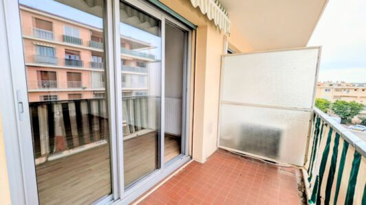 Voir la photo 1/6 du type apartment à La Valette-du-Var