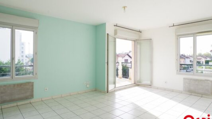 Voir la photo 1/12 du type apartment à Lyon